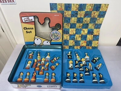 Simpsons complete chess set + tin box 1998 100% Official RARE - Image 1 of 4