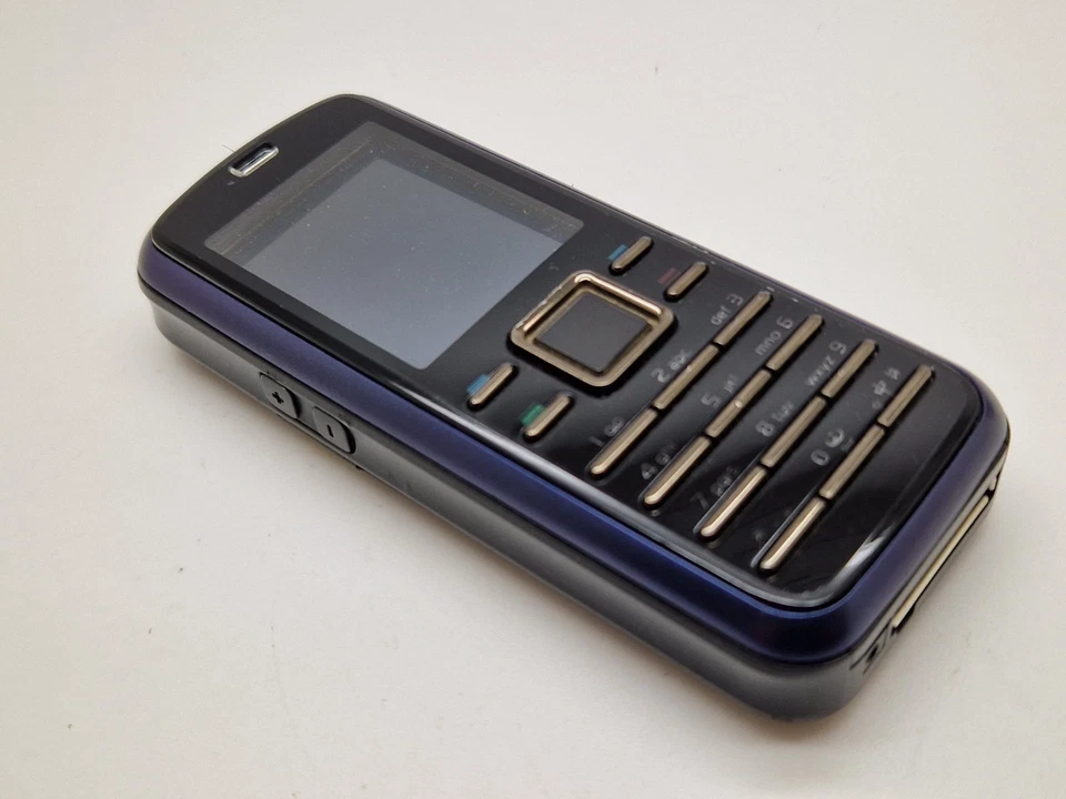 Great Condition UNLOCKED Rare Working Nokia 6080 Black Mobile Phone 3UKPOST - Image 1 of 4