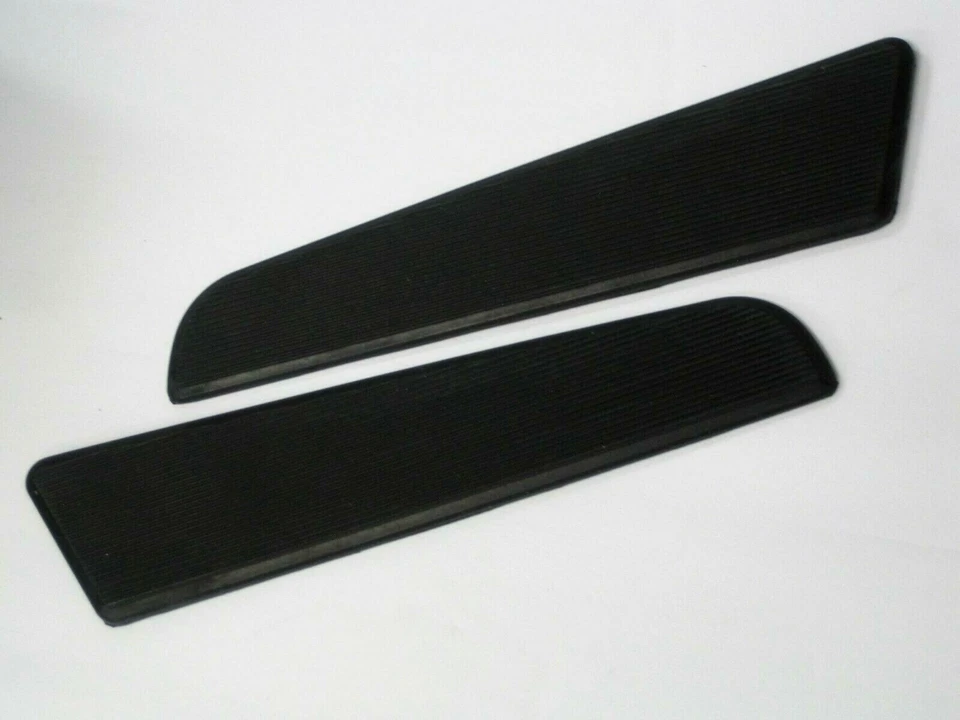 NORTON Atlas gas tank rubber kneepads NM22721 NM22722 06-7815 1960 - 69 - Image 1 of 1