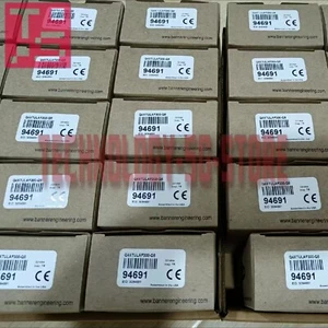BANNER Q4XTULAF300-Q8 Photoelectric Sensor# 1pcs New In Box - Picture 1 of 3