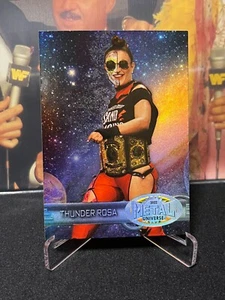 Thunder Rosa # 2022 Skybox Metal Universe AEW All Elite Wrestling RETRO #R-18 - Bild 1 von 2