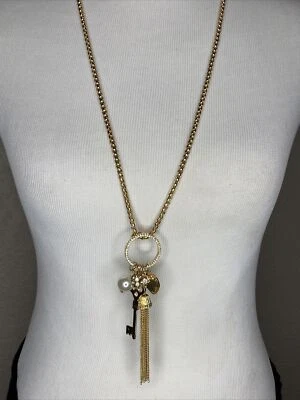 THALIA SODI, Collar de Oro con Llave, Corazón y Dijes Tachonados, Nuevo con Etiquetas, $34.50 Foto 1 de 4