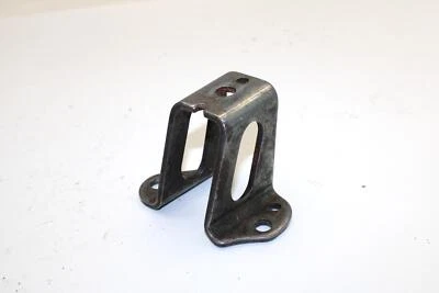 Yamaha Sx700r 2001 OEM soporte de montaje superior delantero del motor 8 canales-21415-00-00 Q2403 Foto 1 de 4