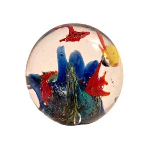 Art Glass Paperweight Clear with Fish Underwater Ocean Scene 3.5" Round Glass - Picture 1 of 20