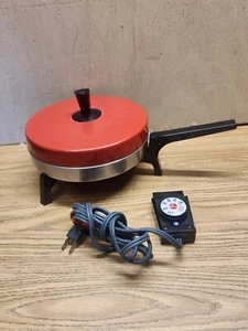 Vintage Hoover Decorative Tri-Footed Electric Fry Pan-Model 8611 Orange Grandma - Picture 1 of 8