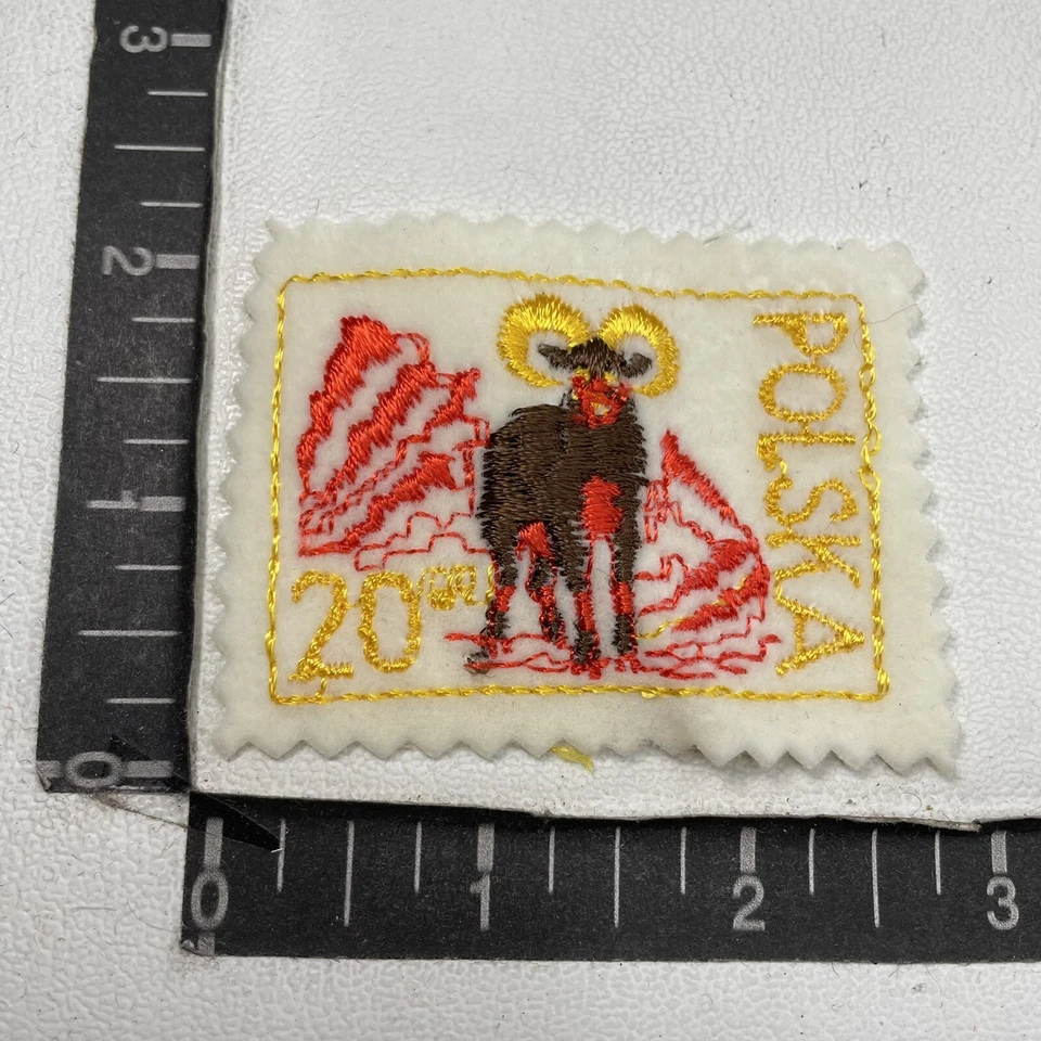 Parche de fieltro tema sello postal POLONIA POLSKA 20 GR de colección MARRÓN oveja muflán 00TM Foto 1 de 2