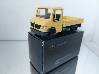 Camion Mercedes Benz Vario NZG in giallo su 1:43 nella scatola - Immagine 1 di 4