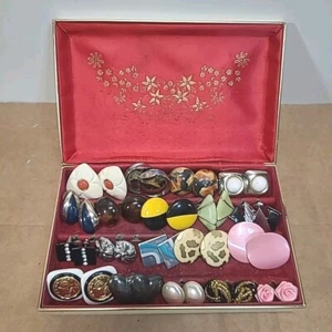 VTG 1960s Clamshell MELE Jewelry Box 36-Slot Earrings Case filled With Earrings - Afbeelding 1 van 20