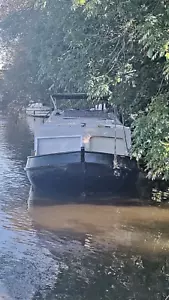Dutch Barge, Widebeam, house boat, floating home - Picture 1 of 12