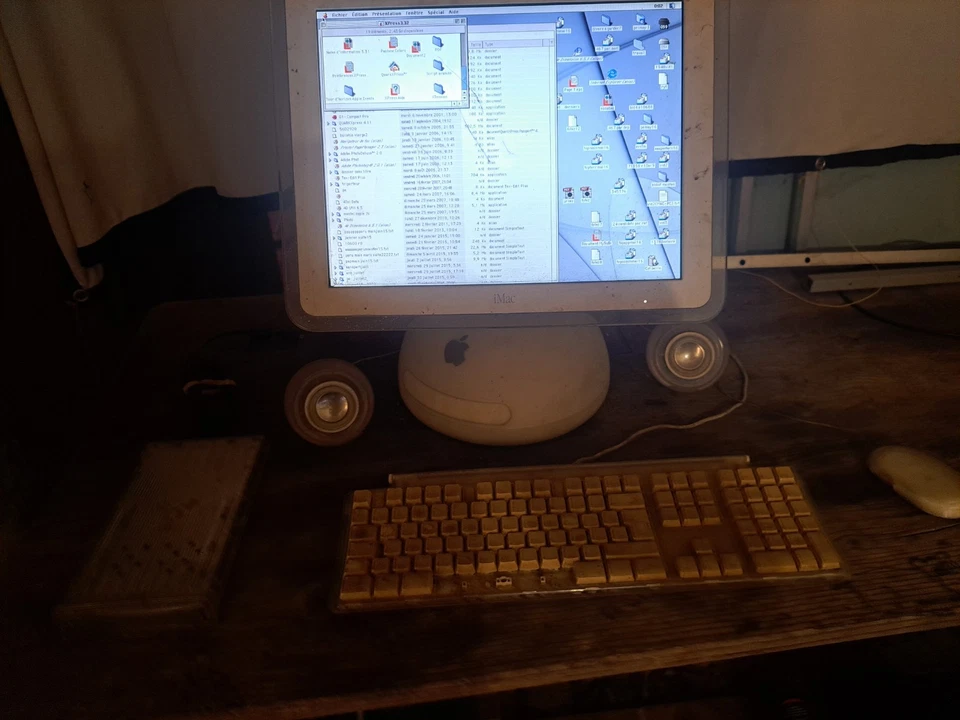 ORDINATEUR TOURNESOL iMAC G4 POWER PC BRAS ARTICULE (COLLECTOR) - Photo 1/2