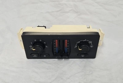 GMC Yukon 2005-2006 control de clima control manual Opt CJ3 descongelación trasera opt C49 Foto 1 de 4