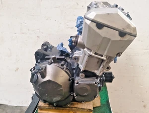 BLOCCO MOTORE ( SENZA PARTI ELETTRICHE ) - KAWASAKI Z 750 ANNO 2007 AL 2009 - Imagen 1 de 10