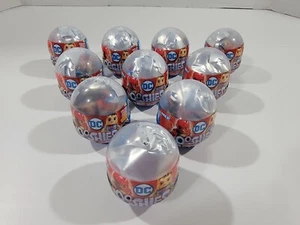 DC Ooshies Lápiz Topper Bolsa Ciega Huevo Misterioso Cápsula Lote de 10 ¡Nuevo Sellado! - Imagen 1 de 3