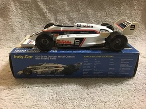 Mobil 1 1985 Roberto Guerrero #9 valor real marzo 85C Cosworth Indy 1/24 - Imagen 1 de 7