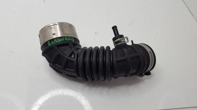 Tubo de manguera de admisión de aire 2017 18 19 20 Infiniti Q60 Foto 1 de 4