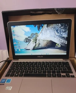 💻 PC Portable ASUS EeeBook X205TA – Windows 11 – Léger & Compact - Afbeelding 1 van 2