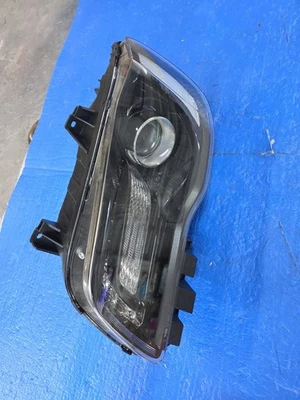 FARO IZQUIERDO DEL LADO DEL CONDUCTOR 2015-2017 PARA FARO LED/HALÓGENO CHRYSLER 300.  Foto 1 de 4