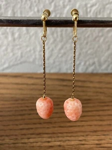 Vintage Erdbeere geschnitzte Engel Koralle Ohrhänger Schraubverschluss 12k Gold gefüllt GF - Bild 1 von 7