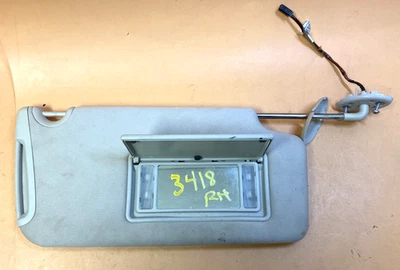 15 16 17 18 19 20 21 22 23 CHRYSLER 300 Sun Visor Right illuminated W/o Sunroof - Image 1 of 4