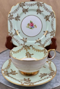 Vintage Windsor Bone China Set of 3 Bread Plates & 2 Tea Cups Made In England - Picture 1 of 5