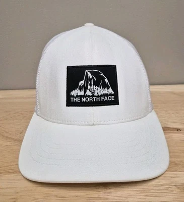 Gorra The North Face Adulto M-L Blanca Truckee Trucker Logo Unisex Calce Clásico Foto 1 de 4
