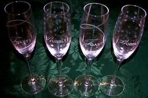 4 Wonderful Toast & Bubbly Signed Mikasa Wine Flute Stems - Picture 1 of 2