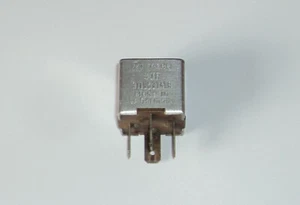 VW Audi Porsche orig. Schier SJR 311963141B 4/77 Arbeitsstromrelais relay relè - Bild 1 von 4