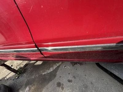 2014 - 2017 FIAT 500L Oem Rear Driver Side Door Molding Trim - Image 1 of 2