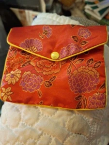 Small Storage Pouch Red Floral Oriental Set Of 3 - Picture 1 of 3