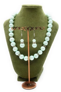 Juego de collares de perlas sintéticas con pendientes a juego color acuático - Imagen 1 de 3