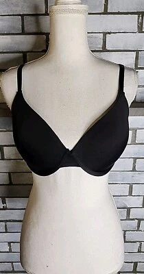 ☆ Sujetador Camiseta No Boundaries Junior’s Ligeramente Forrado Con Aros Talla 36D Negro Foto 1 de 4