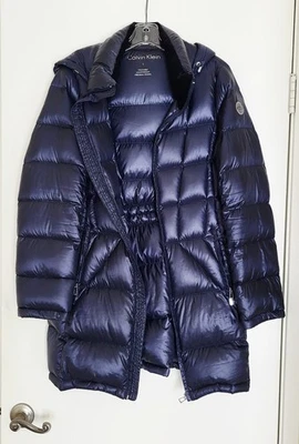 Chaqueta acolchada premium ligera para mujer Calvin Klein L azul marino Foto 1 de 4