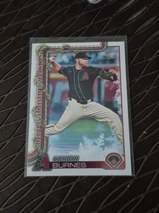 Corbin Burnes 2025 Topps Holiday Baseballkarte - Bild 1 von 2