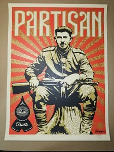 Poster firmato Partisan Shepard Fairey & Gary Baseman serigrafia Obey 2013 - Foto 1 di 8