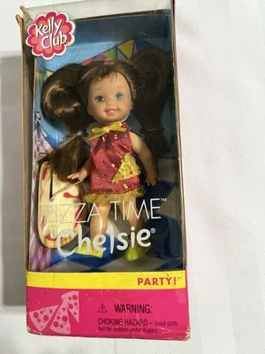 Barbie Kelly Club Pizza Time “Chelsie”~ 2001~Sin corbatas para el pelo~ Nuevo en caja~ No se juega con Foto 1 de 4