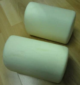 PAIR OF TRIUMPH STAG HEADREST FOAMS - Picture 1 of 1