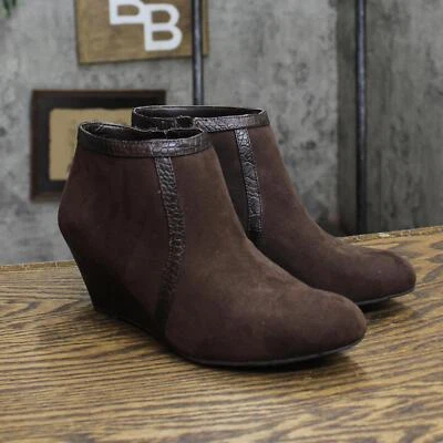 Laura Ashley Womens Suede Wedge Heel Booties 1673e44b64d581 Brown 6.5M - Image 1 of 4