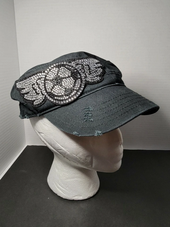 Boné de futebol estilo cadete Bling Olive & Pique preto strass - Imagem 1 de 4