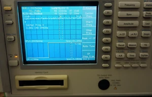 Anritsu MS2651B 9KHz - Analizador de espectro 3GHz - buen estado usado - Imagen 1 de 8