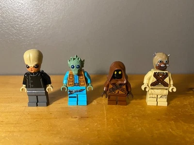 LEGO Star Wars Tatooine Minifiguras Lote de 4 Bith Greedo Jawa Tusken Como Nuevo Foto 1 de 4