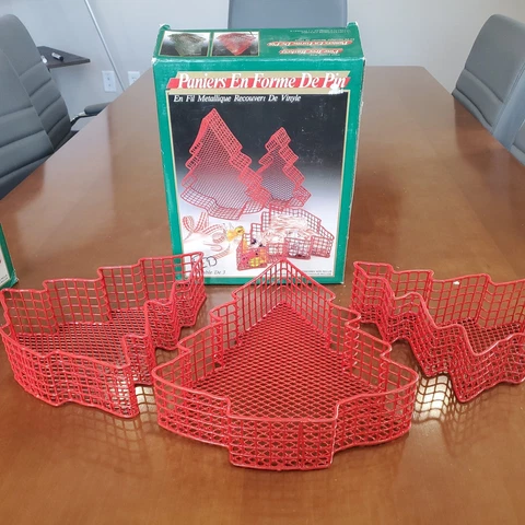 3 Vintage Red Vinyl Coated Wire Christmas Tree Basket Set LARGE EUC! Cover