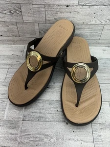 Crocs Sandals Womens Size 11 Brown Gold Ring Capri V Flip Flop Comfort Wedge - Picture 1 of 10