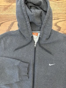 Vintage Y2K Nike The Athletic Dept. Felpa grigia con cappuccio e zip intera Swoosh grande - Foto 1 di 6
