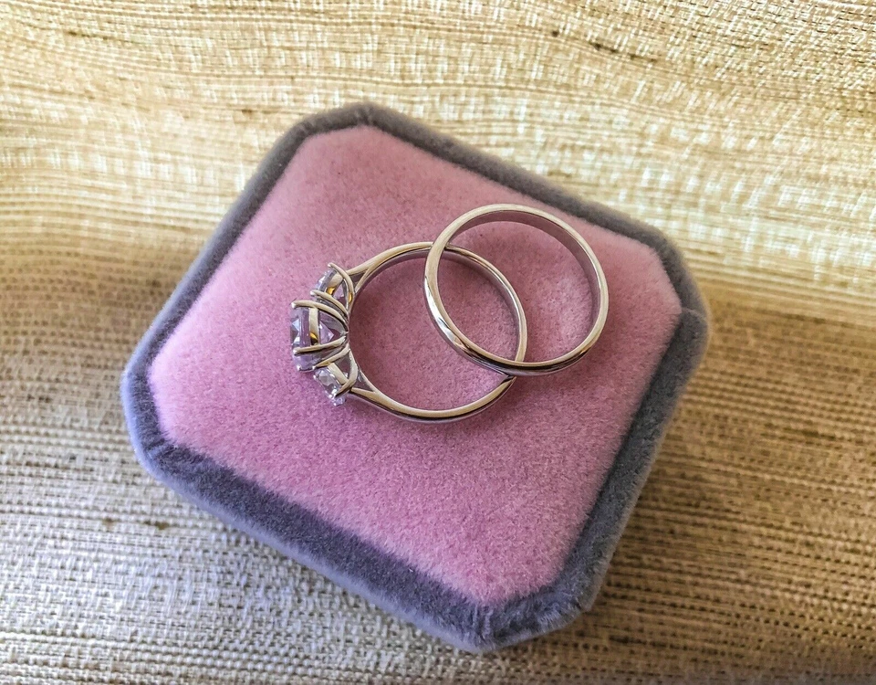 Помолвочное кольцо-солитер круглой огранки 2 карата белое золото 14 карат - Изображение 1 из 4