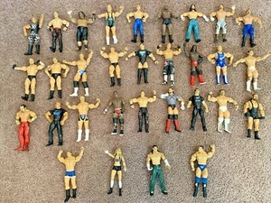 Lot of 31 Vintage WWE Wrestling Action Figures JAKKS Titan 2003 2004 2005 - Picture 1 of 9