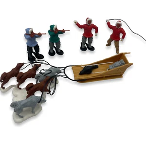 Timpo Eskimo Husky Sled & Figures - Hunter From The Frozen North 1970's - Picture 1 of 1