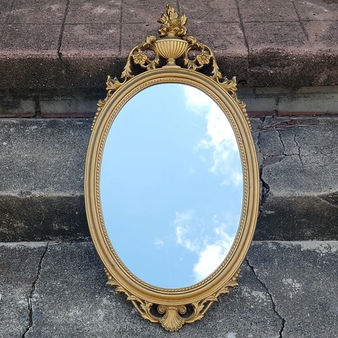 Vintage Syroco Oval Wall Mirror Hollywood Regency Gold Ornate USA Molded Resin Cover