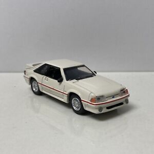 1989 89 Ford Mustang GT 5.0 Fox Collectible 1/64 Scale Diecast Diorama Model