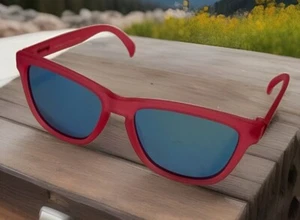 Goodr No Slip No Bounce Athletic Running Sunglasses FLAMINGOS ON A BOOZE CRUISE - Picture 1 of 9