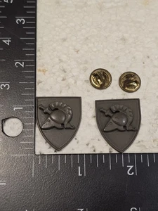 Original US Distinctive Insignia DI US Military Academy 2 Class Cadet 1595 - Picture 1 of 2